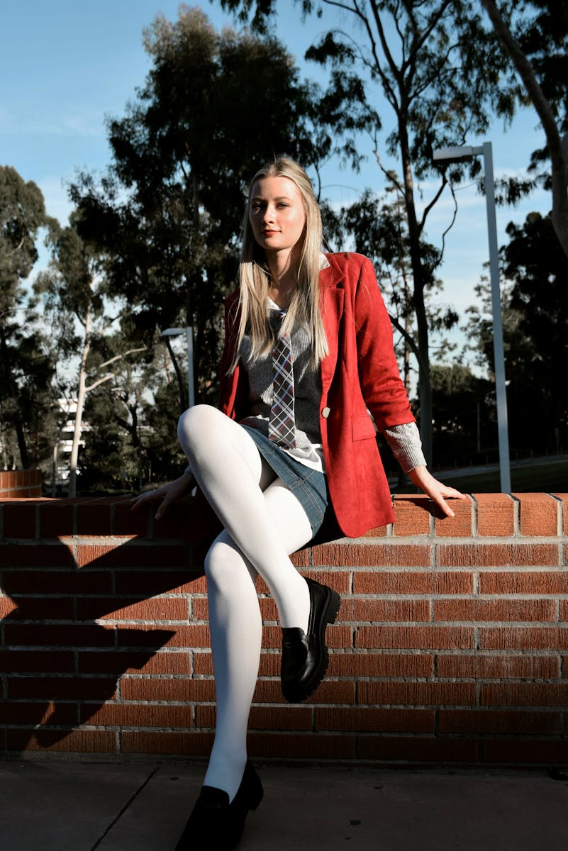 White Tights: The Ballet-Inspired Elegance in Modern Fashion